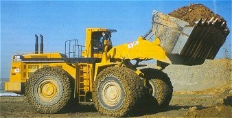 Kibri 10756 HO KOMATSU WA 800-2 Loader
