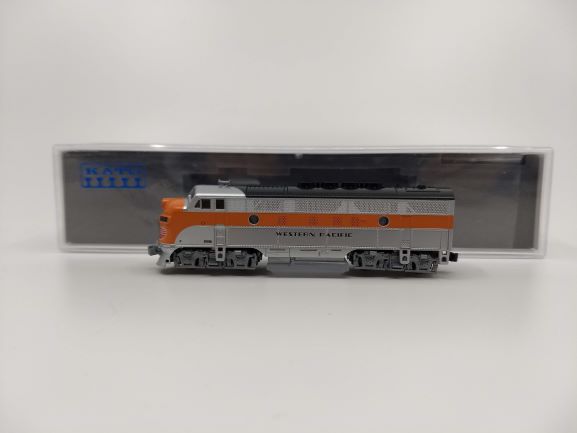 Kato 176-1202 N Scale Western Pacific EMD F3A Diesel Locomotive #802A