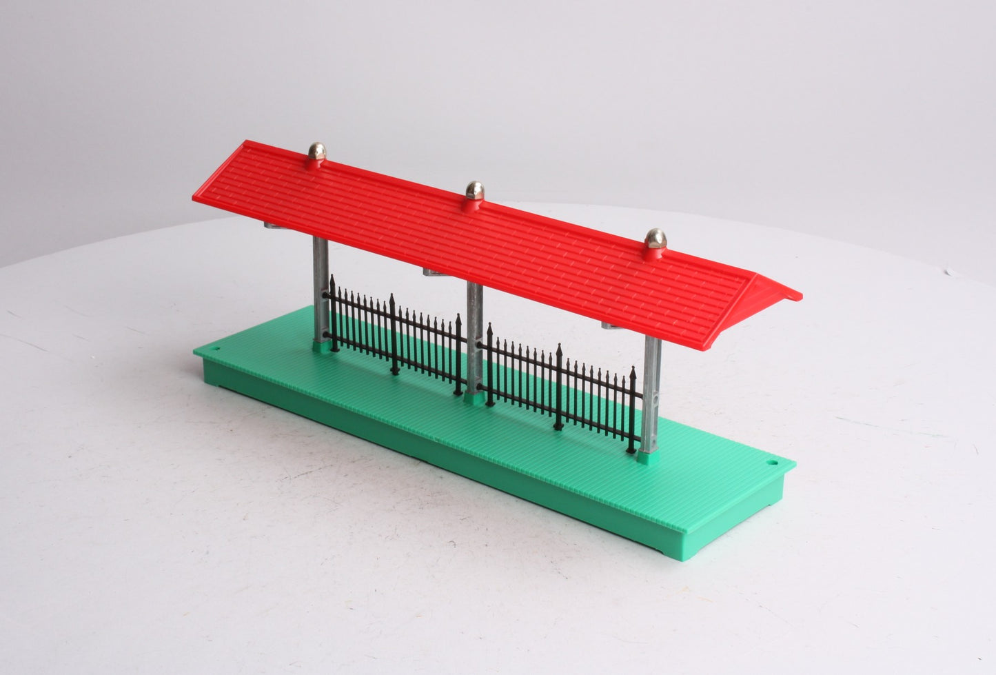 Lionel 6-2256 O Illuminated Passenger Station Platform EX/Box