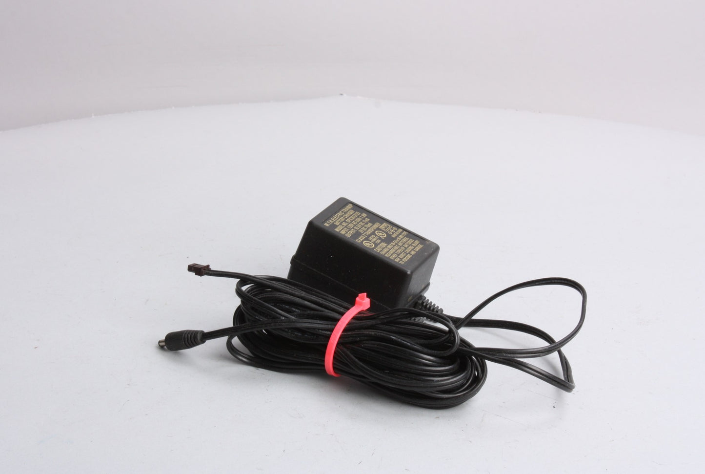 MTH 50-1019 O Scale RailKing Proto-Sound 2.0 Battery Charger