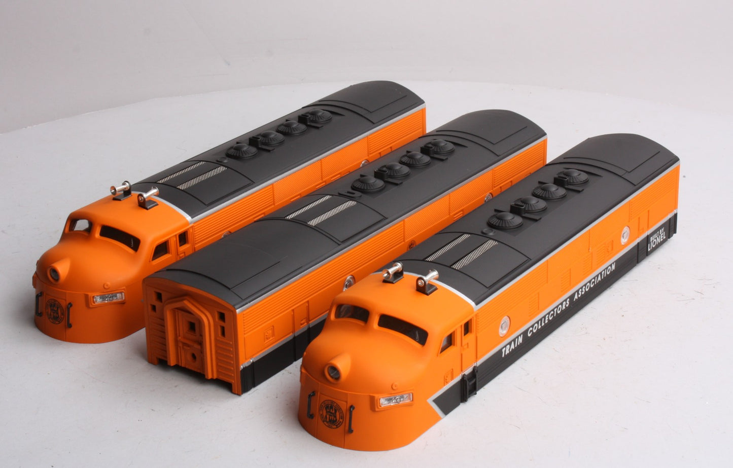 Lionel 6-11737 O Gauge TCA F3 ABA Diesel Locomotive Set (Shells Only) LN