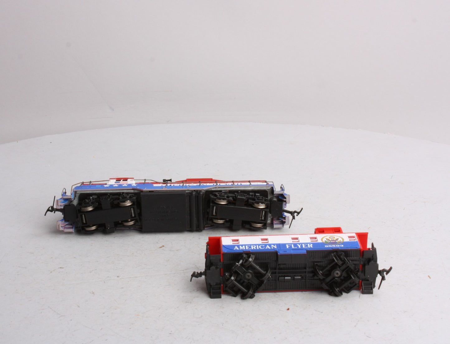 Lionel 79-9704 HO American Flyer GP-9 Diesel Engine & Caboose