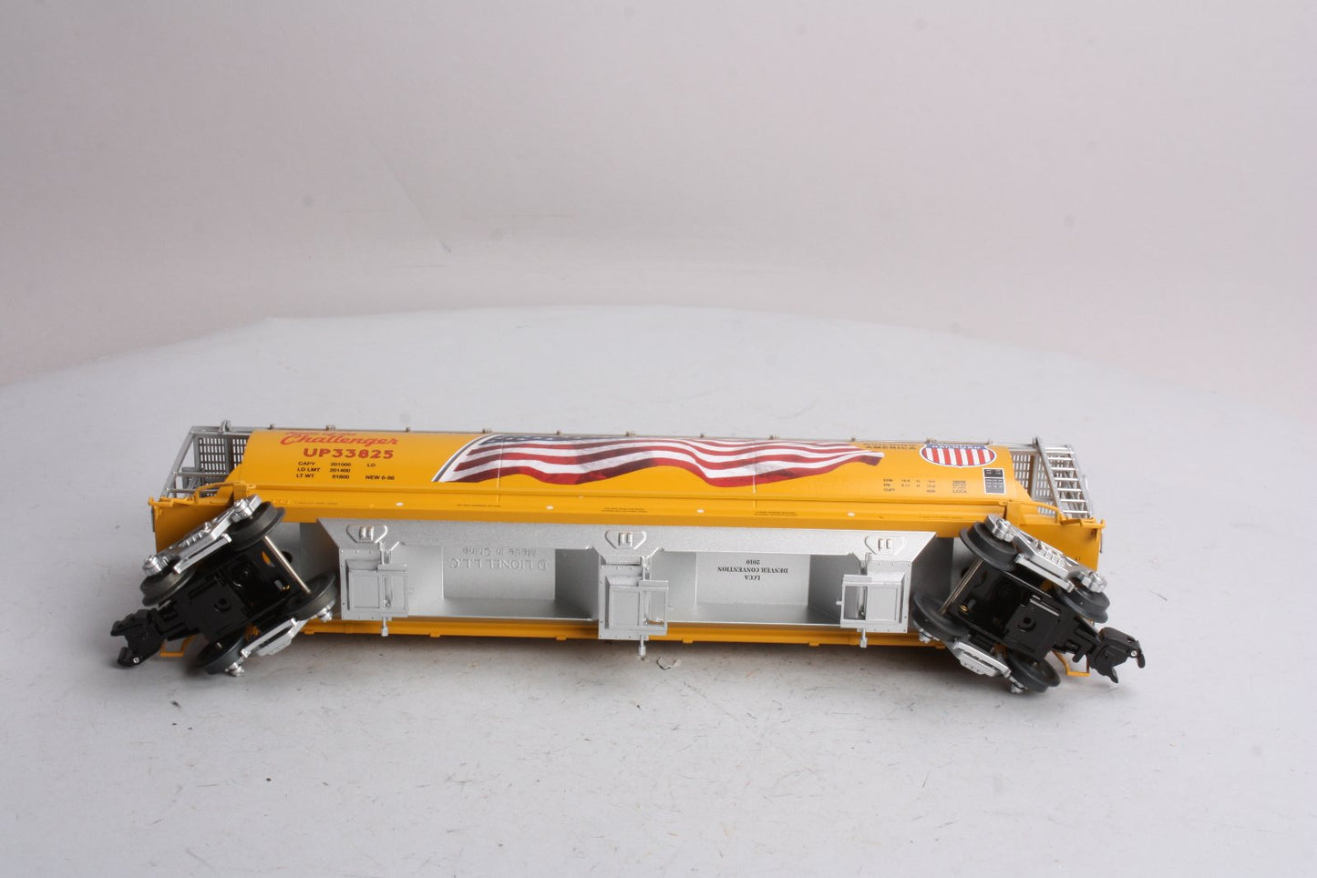 Lionel 6-58599 O Gauge Union Pacific Cylindrical Hopper LCCA Car #33825 LN/Box
