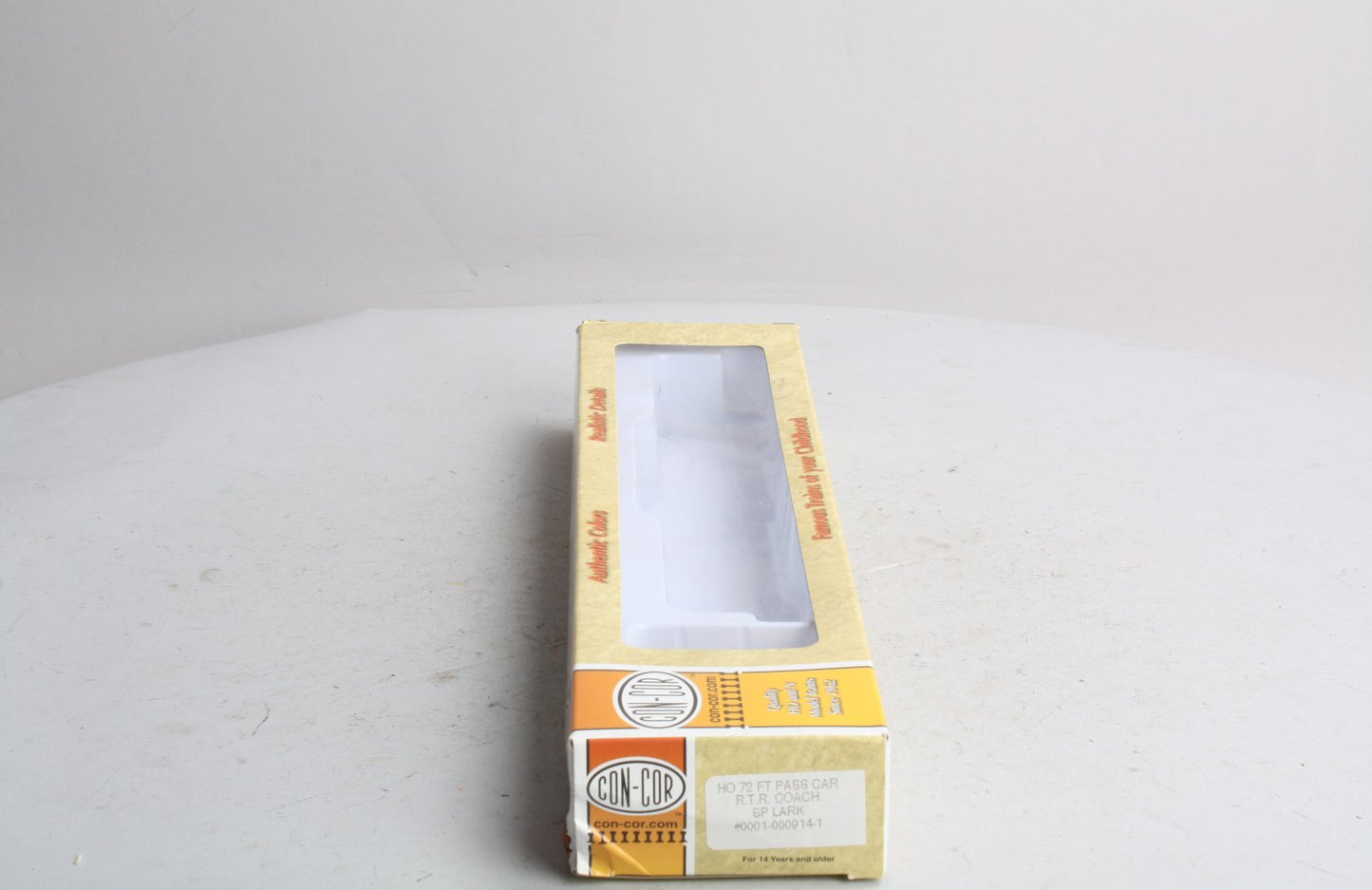 Con-Cor 0001-000914-1 HO Scale Southern Pacific 2211 72FT Passenger Car