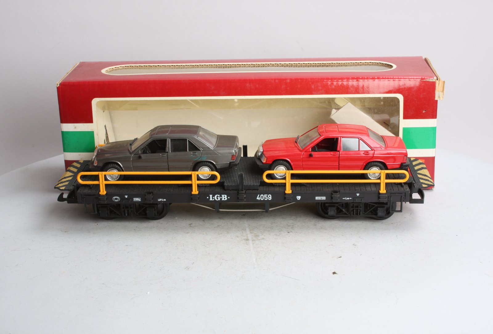 LGB TK WHIT初期 LGB High Speed Electric Passenger Train Set sold at auction on