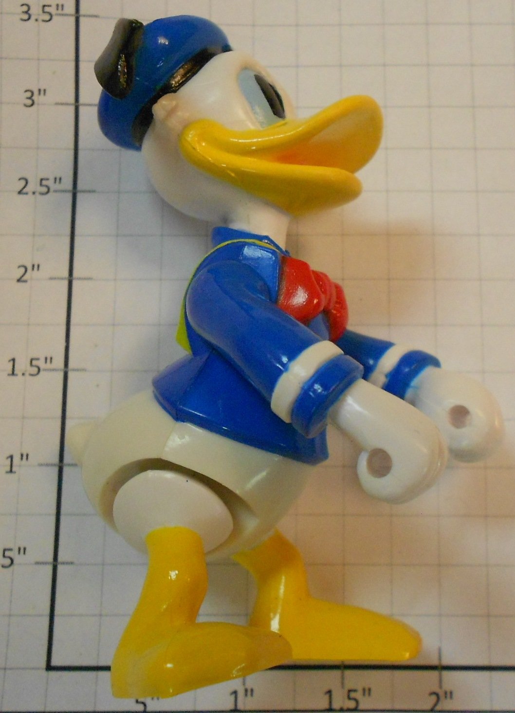 Lionel 87207-13 G Scale Donald Duck Figure for Handcar