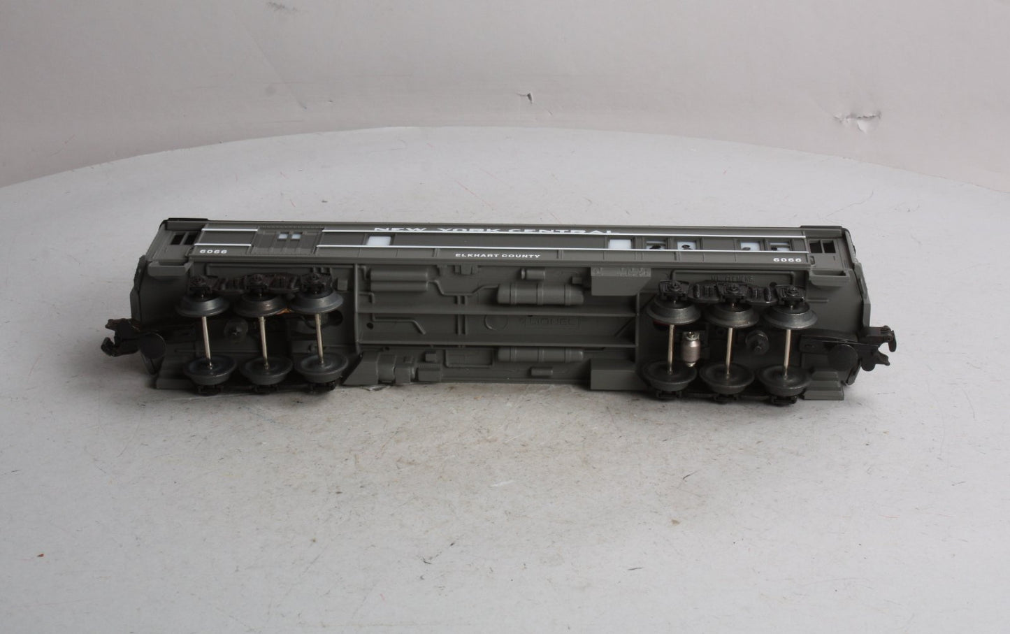 Lionel 6-16066 O Gauge New York Central Combination Passenger Car NIB