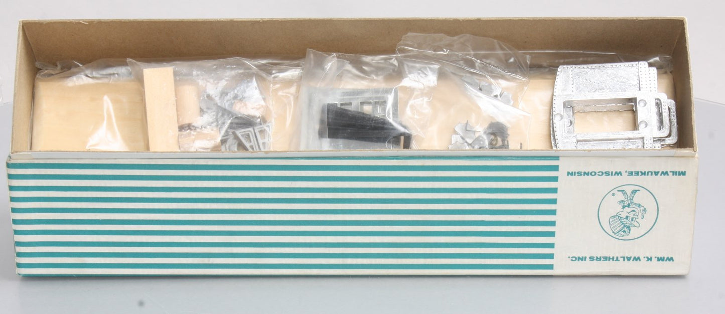 Walthers 933-3323 O Scale Baggage Car-Tinplate Model Kit (Less Trucks)
