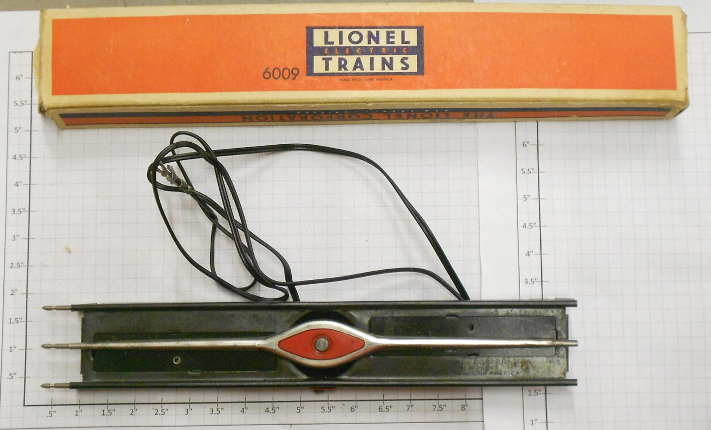 Lionel 6009 Uncoupler Section - Boxed