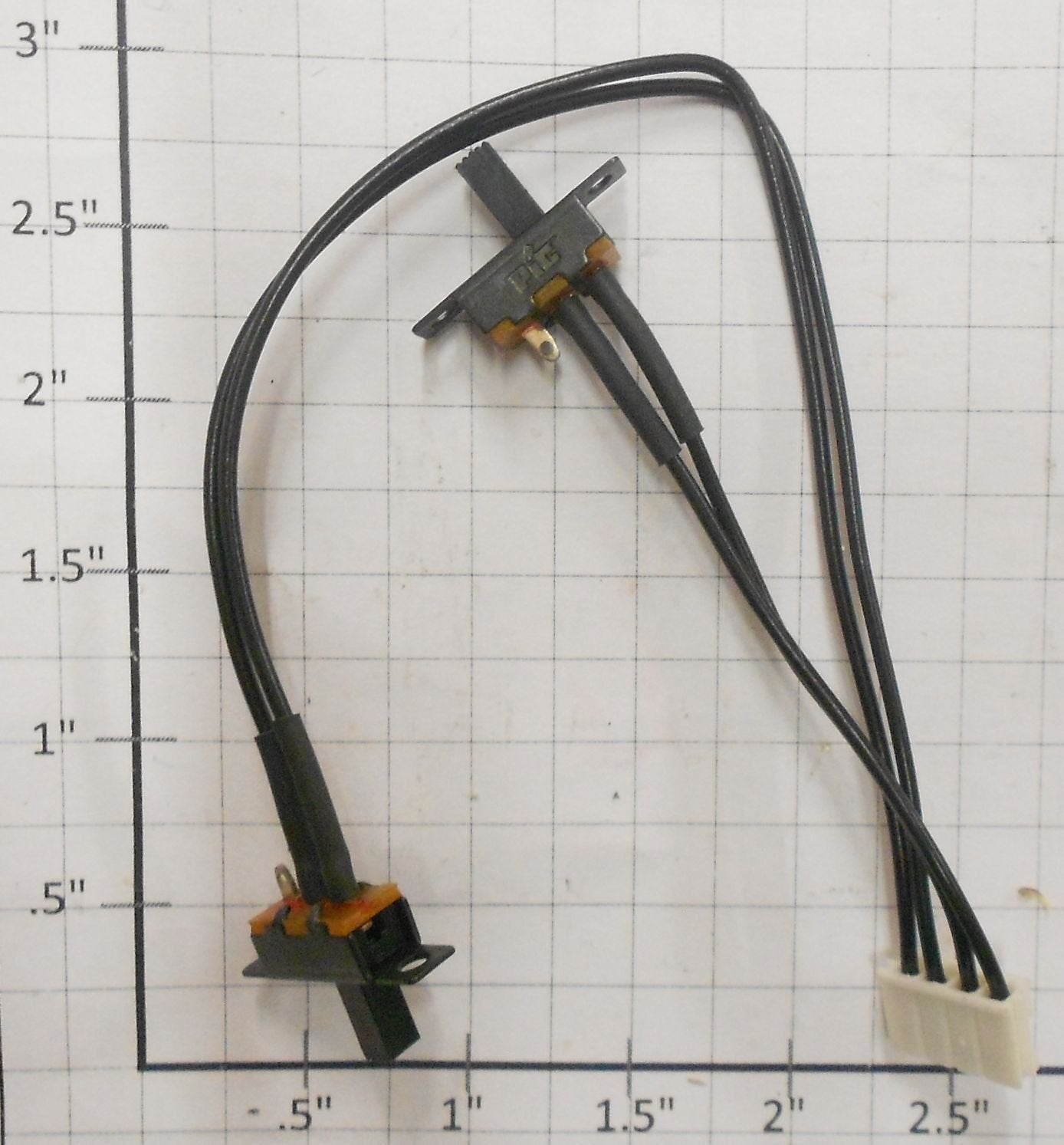 Lionel 625-3664-303X1 Miniature Slide Switch with Wires & 4-Pin Jack