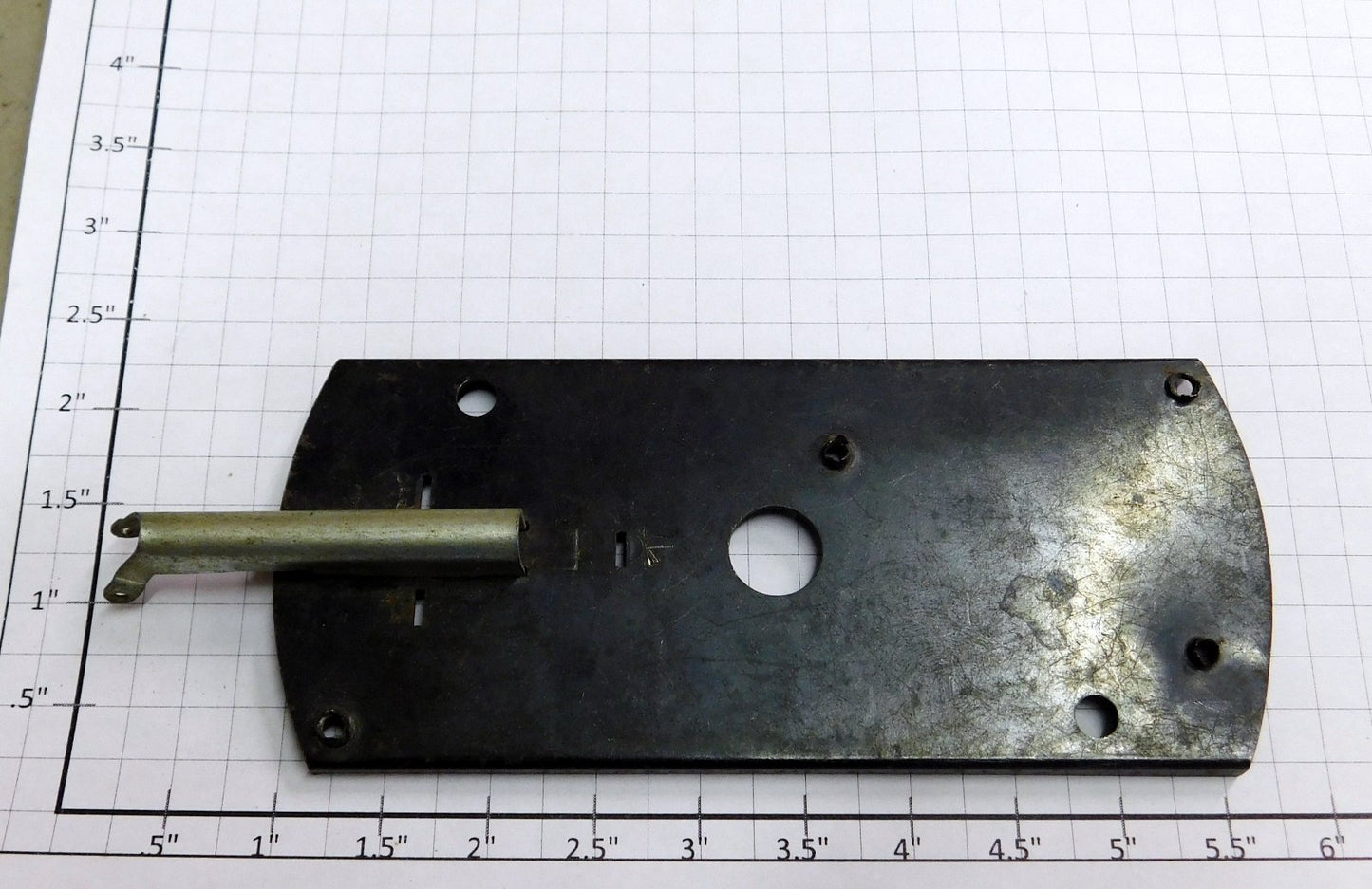 Lionel 38-12 Water Tower Bottom Plate & Spout Actuator Assembly