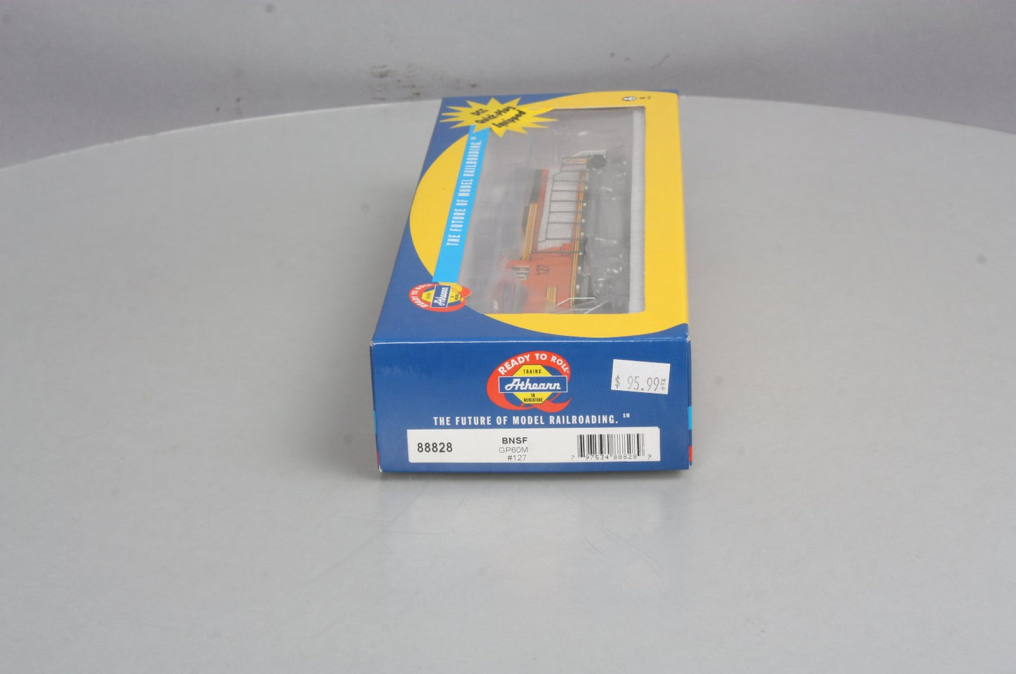 Athearn 88828 HO BNSF/Heritage II RTR GP60M Diesel Locomotive #127
