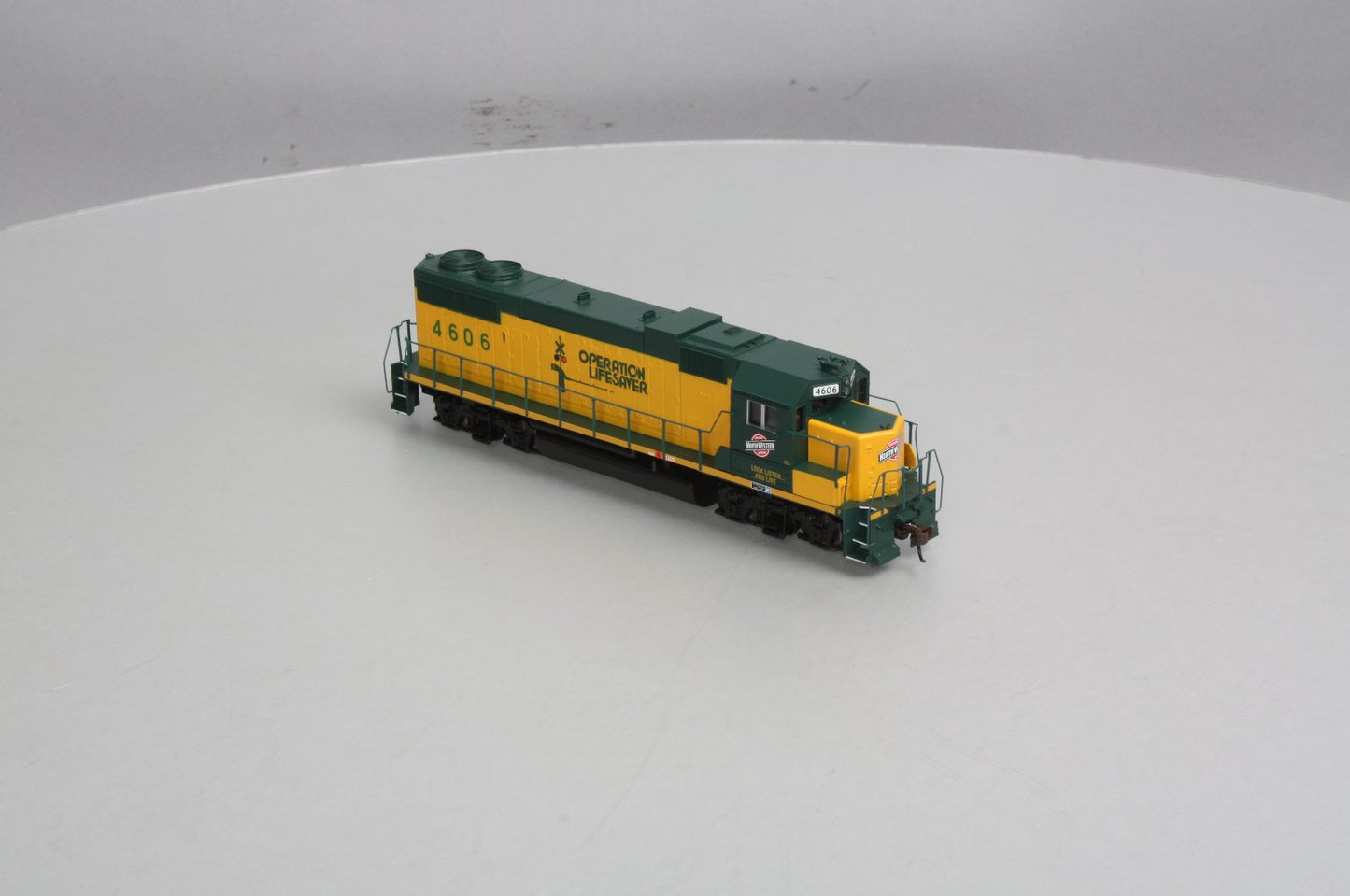 Athearn 8003 Chicago & North Western GP38-2 Diesel Locomotive #4606 LN/Box