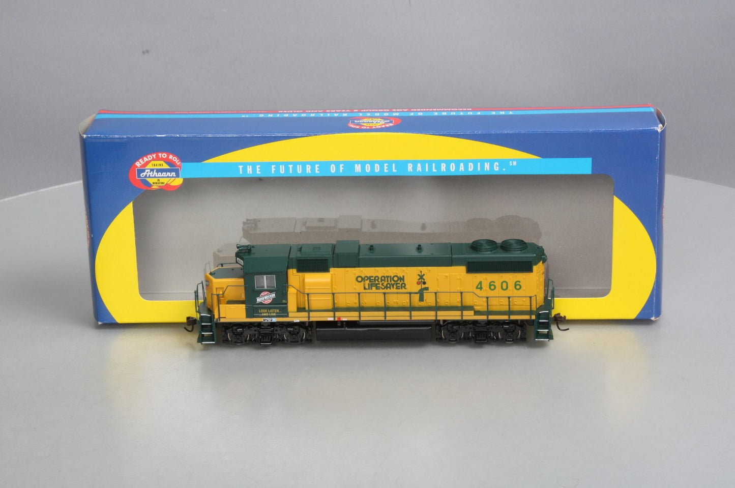 Athearn 8003 Chicago & North Western GP38-2 Diesel Locomotive #4606 LN/Box