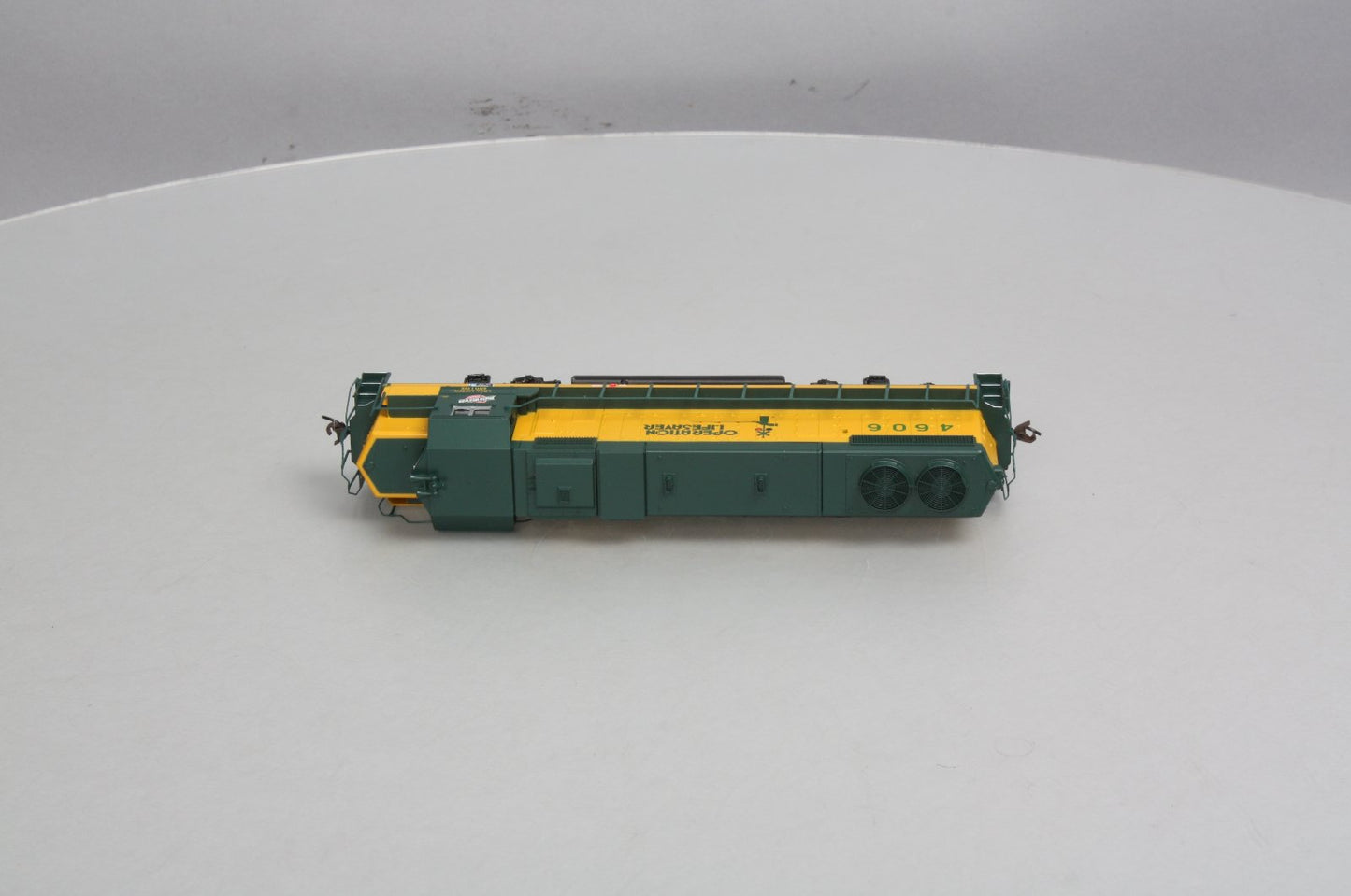 Athearn 8003 Chicago & North Western GP38-2 Diesel Locomotive #4606 LN/Box