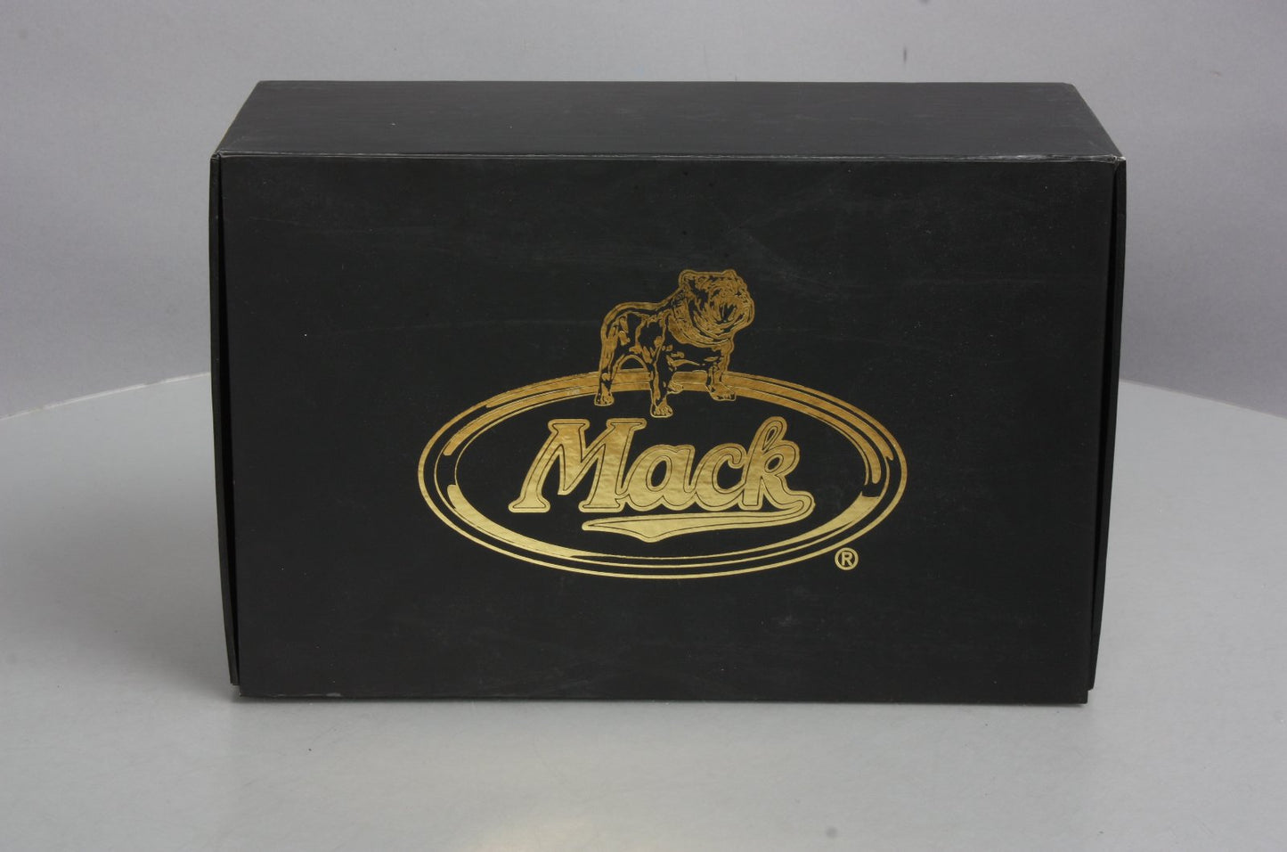 First Gear 19-2762 1:34 Scale Diecast 2001 Mack R Gold Edition Tow Truck NIB