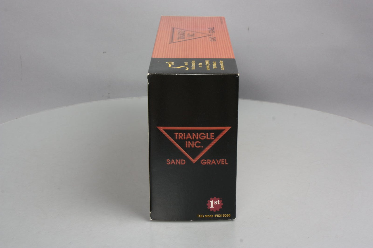 First Gear 19-2603 1:34 Diecast Mack B-Model Triangle Inc. Sand Gravel