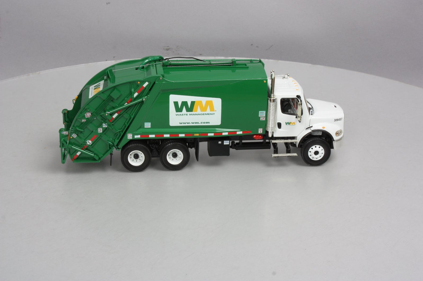 First Gear 10-3287 1:34 Waste Management Rear-End Loader with 2-Trash Cans