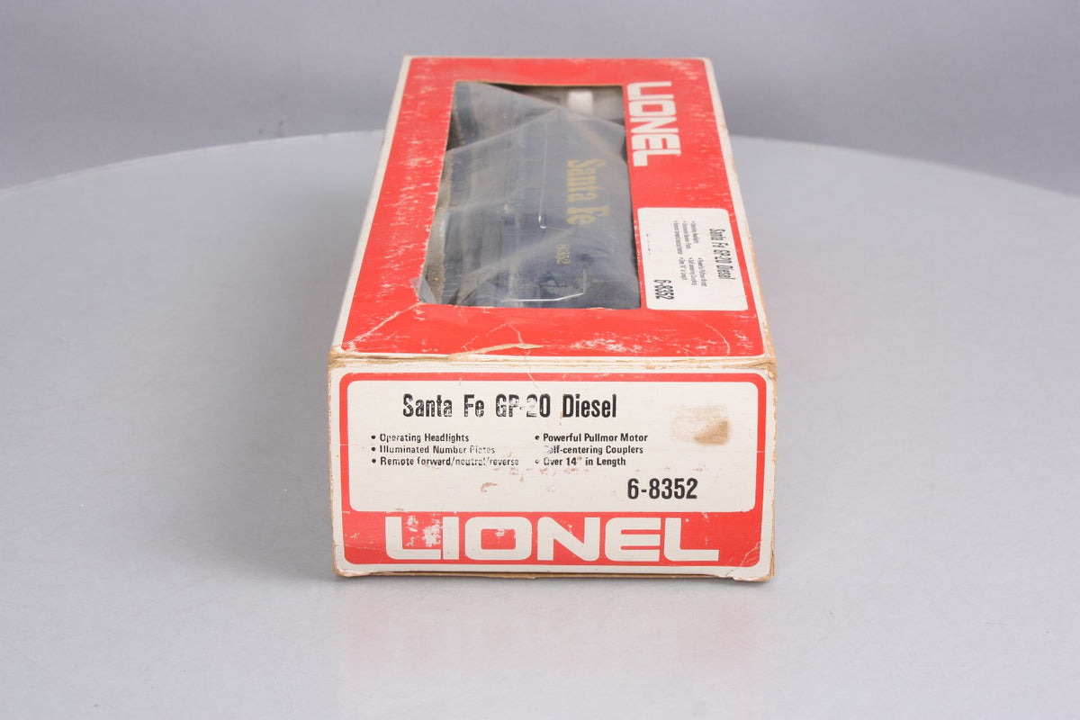 Lionel 6-8352 O Gauge Santa Fe GP-20 Powered Diesel Locomotive #8352 NIB
