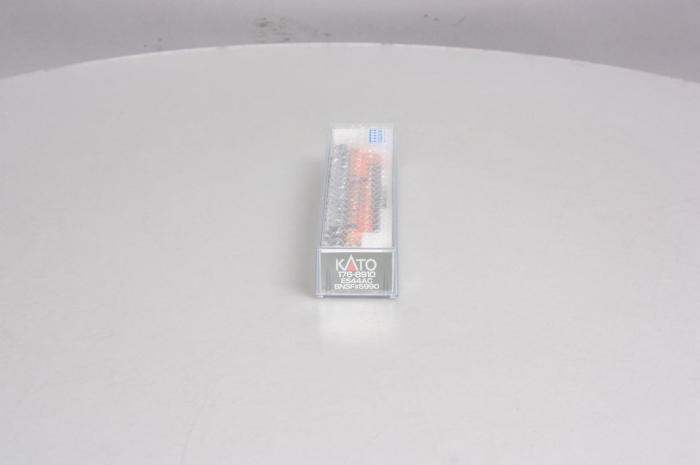 Kato 176-8910 N BNSF GE ES44AC 'GEVO' Locomotive #5990 with DCC