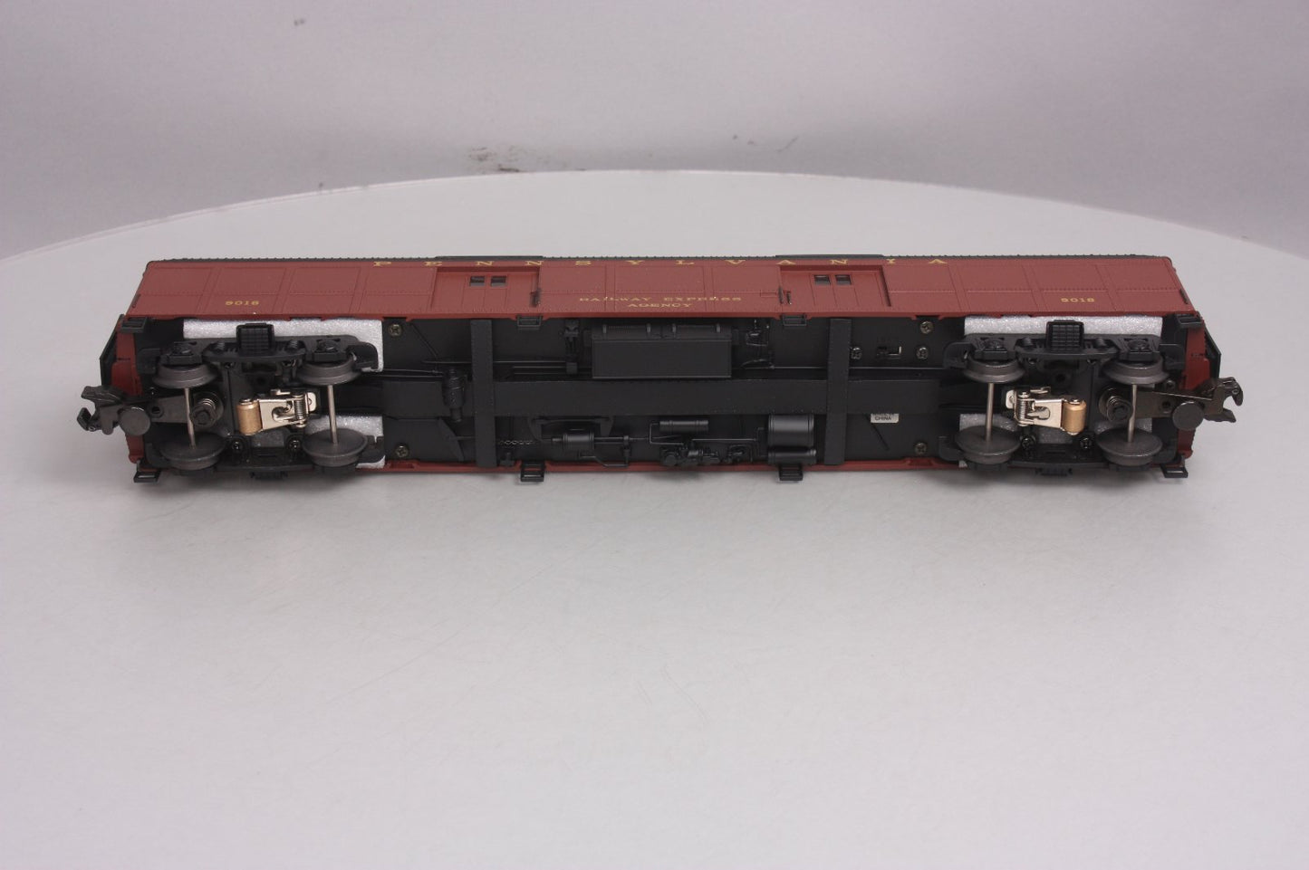 Weaver G22001LD Pennsylvania B60b Baggage Car #9018 (3Rail) LN