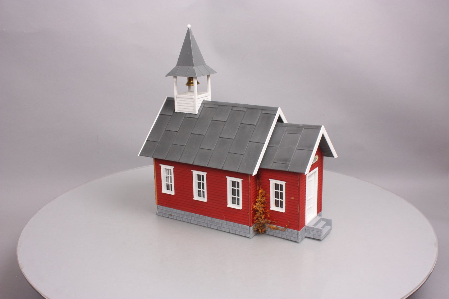Piko 62243 G Scale Little Red Schoolhouse