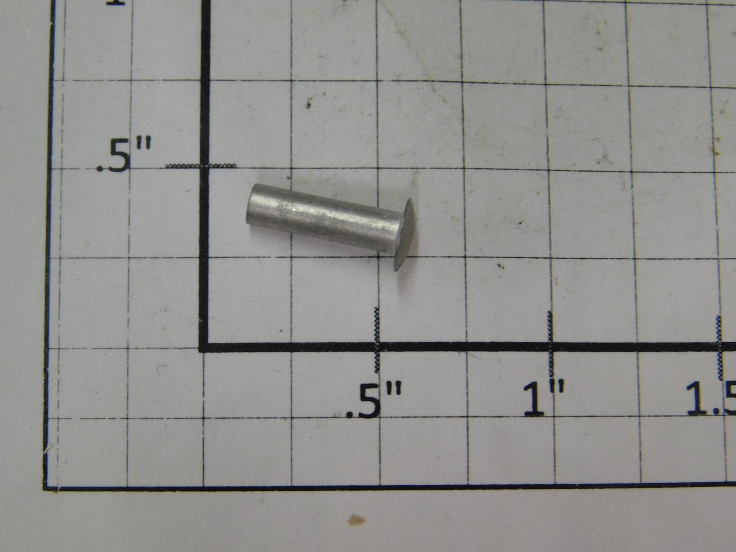 Lionel TT-234 1/8" Diameter x .045" Round Head Metal Rivet