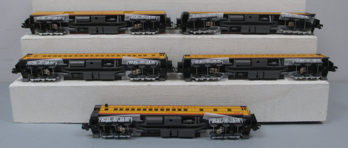 MTH 20-4052 O Union Pacific 70' Madison Passenger Car Set (Set of 5) LN/Box
