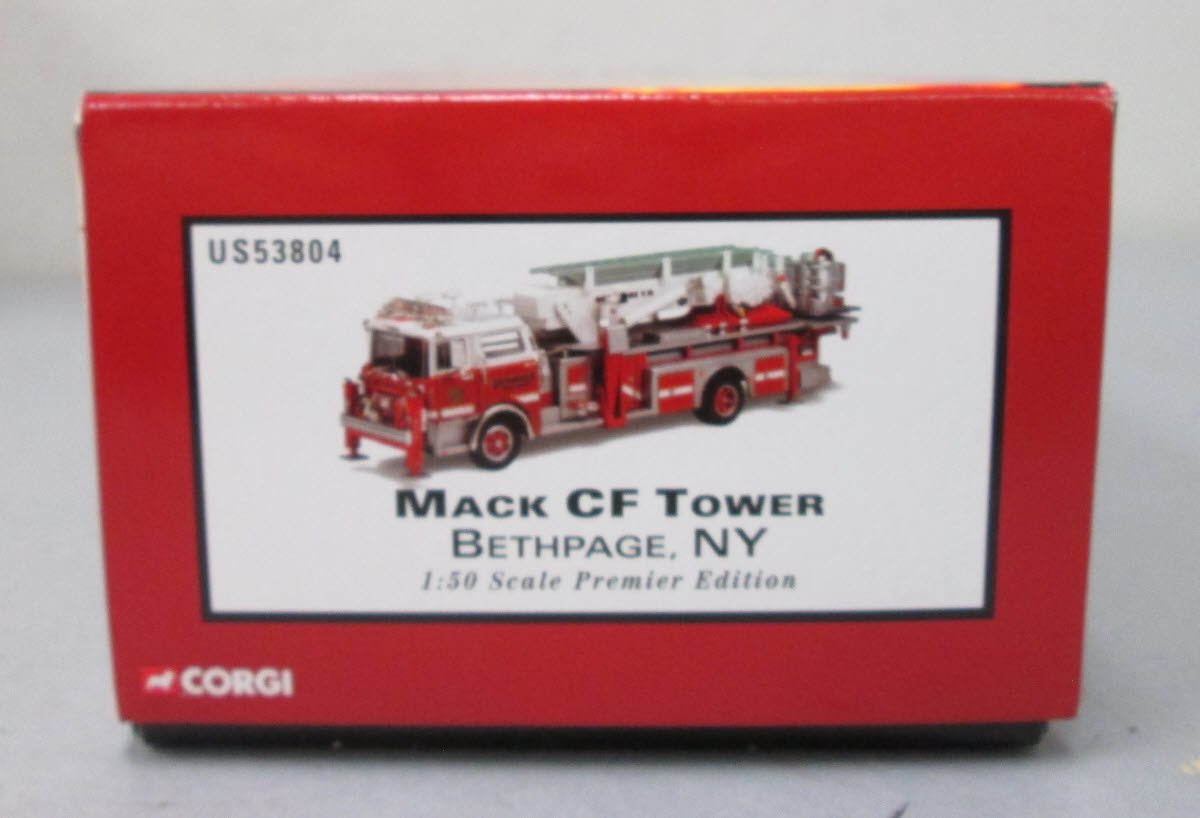 Corgi US53804 1:50 Mack CF Tower Fire Engine Bethpage New York LN/Box