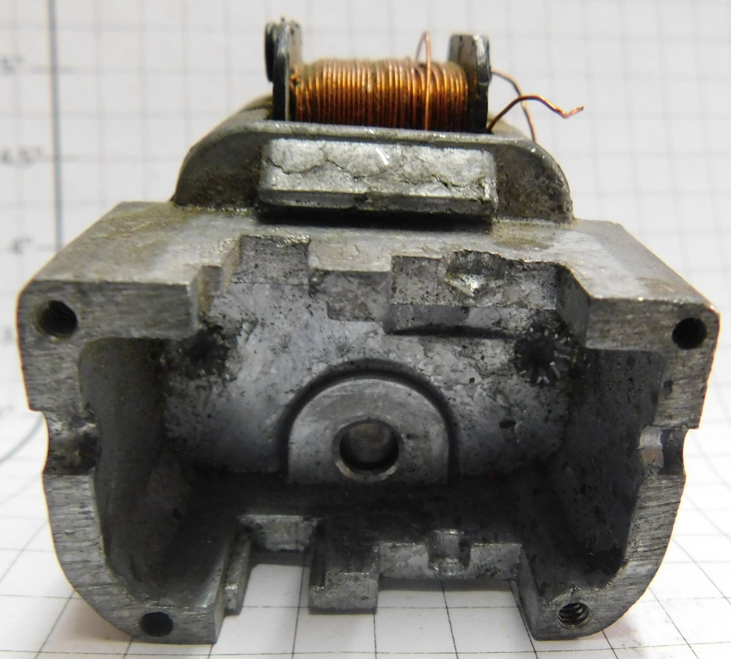 Lionel 364M-4 Log Loader Motor Frame & Field Coil Assembly