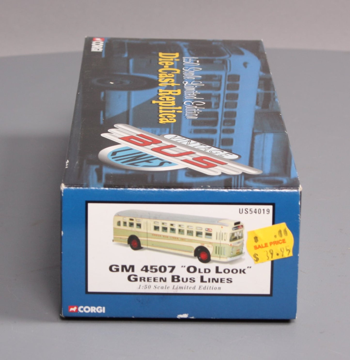 Corgi US54019 1:50 GM 4507 Old Look Green Bus Lines