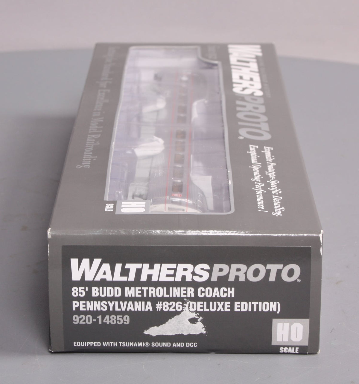 Walthers 920-14859 HO Pennsylvania Railroad 85' Budd Metroliner Coach #826