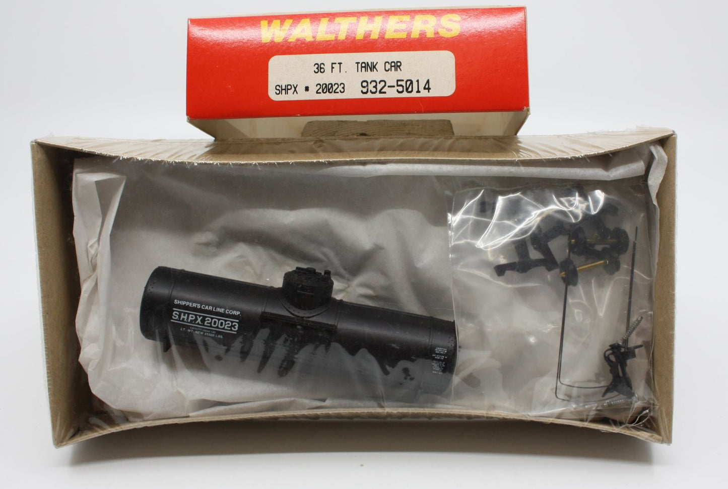 Walthers 932-5014 HO 36 Foot Tank Car SHPX MT/Box
