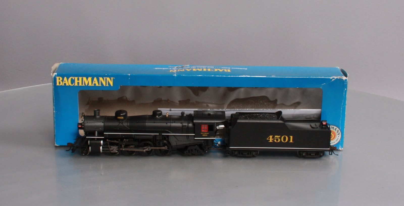 Bachmann 54403 HO Southern 2-8-2 Mikado w/Long Steam Locomotive