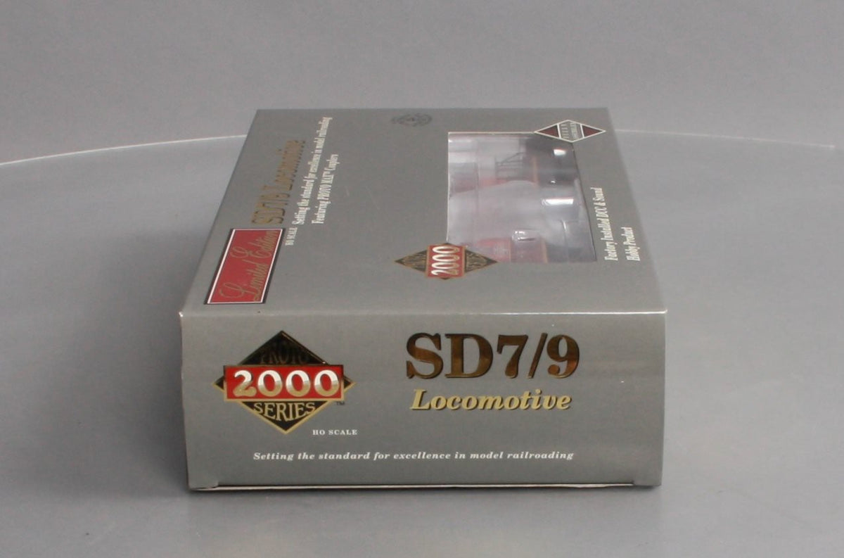 Proto 2000 920-47727 HO Scale EMD SD7/9 Diesel Locomotive #990 with Sound & DCC LN/Box
