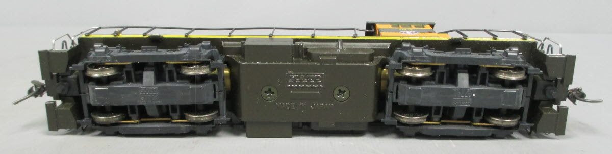 Kato HO Great Northern Diesel Locomotive #183 EX