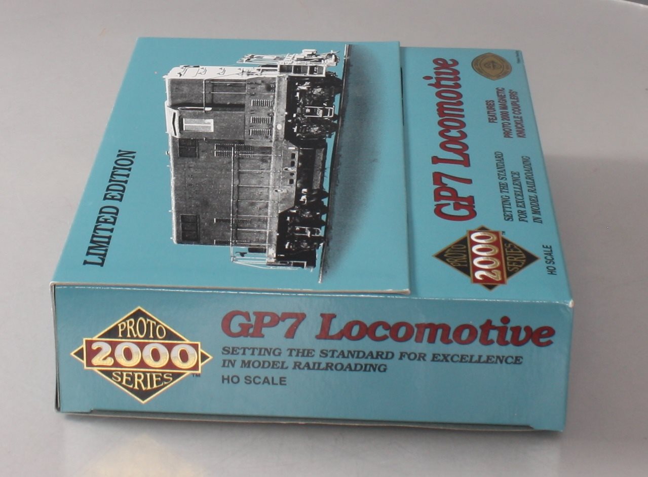 Proto 2000 23054 HO Scale NYC Powered GP-7 Diesel Locomotive #5809 NIB