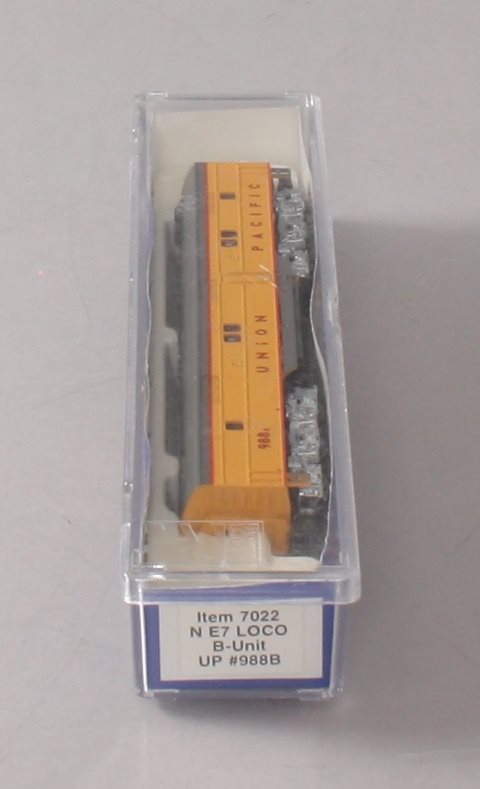Life Like 7022 N Scale Union Pacific E7 Unpowered B Unit Diesel Locomotive #988B LN/Box