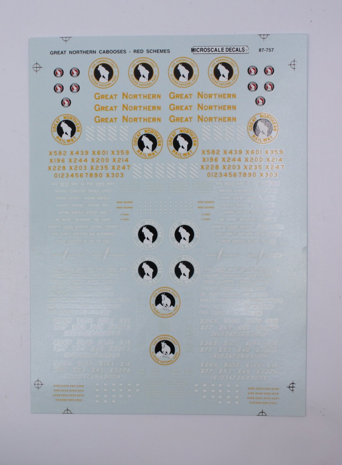 Microscale 87-757 HO 1922-70 Red Scheme Great Northern Cabooses Decal Sheet