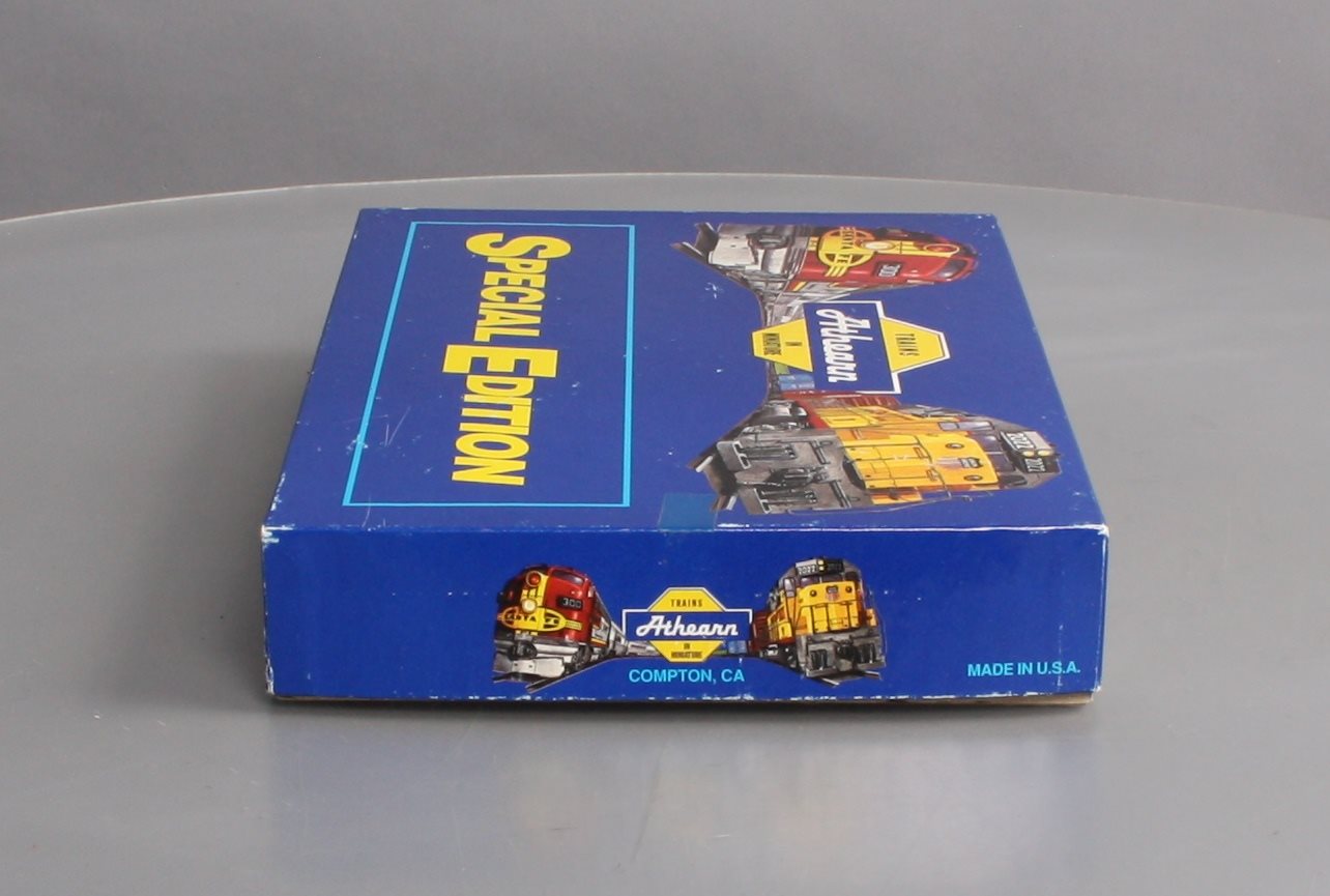 Athearn 2222 SE HO Santa Fe 2 F7A Diesel Locomotives Powered/Dummy: #332/#315 LN/Box
