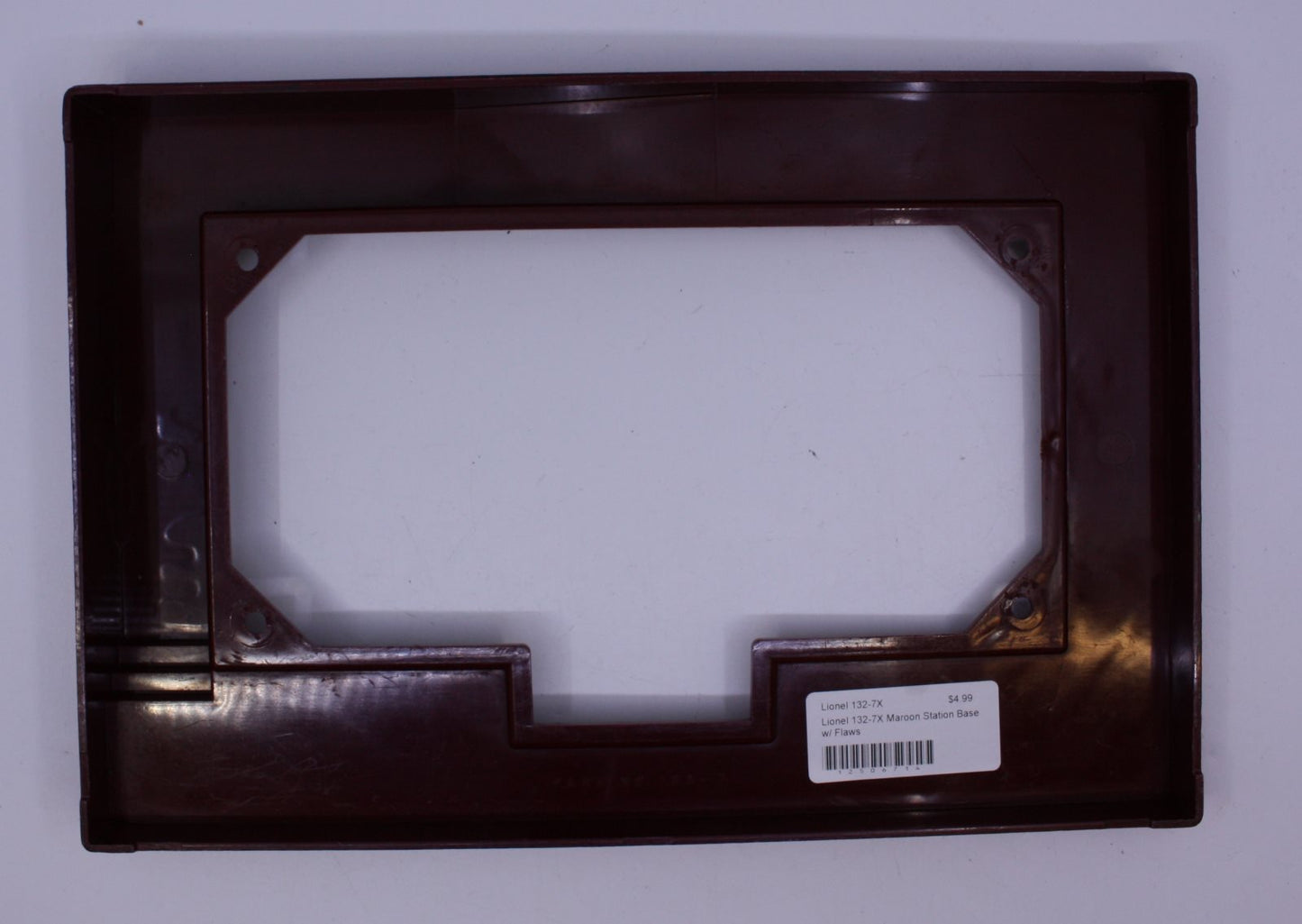Lionel 132-7X Maroon Station Base with Flaws