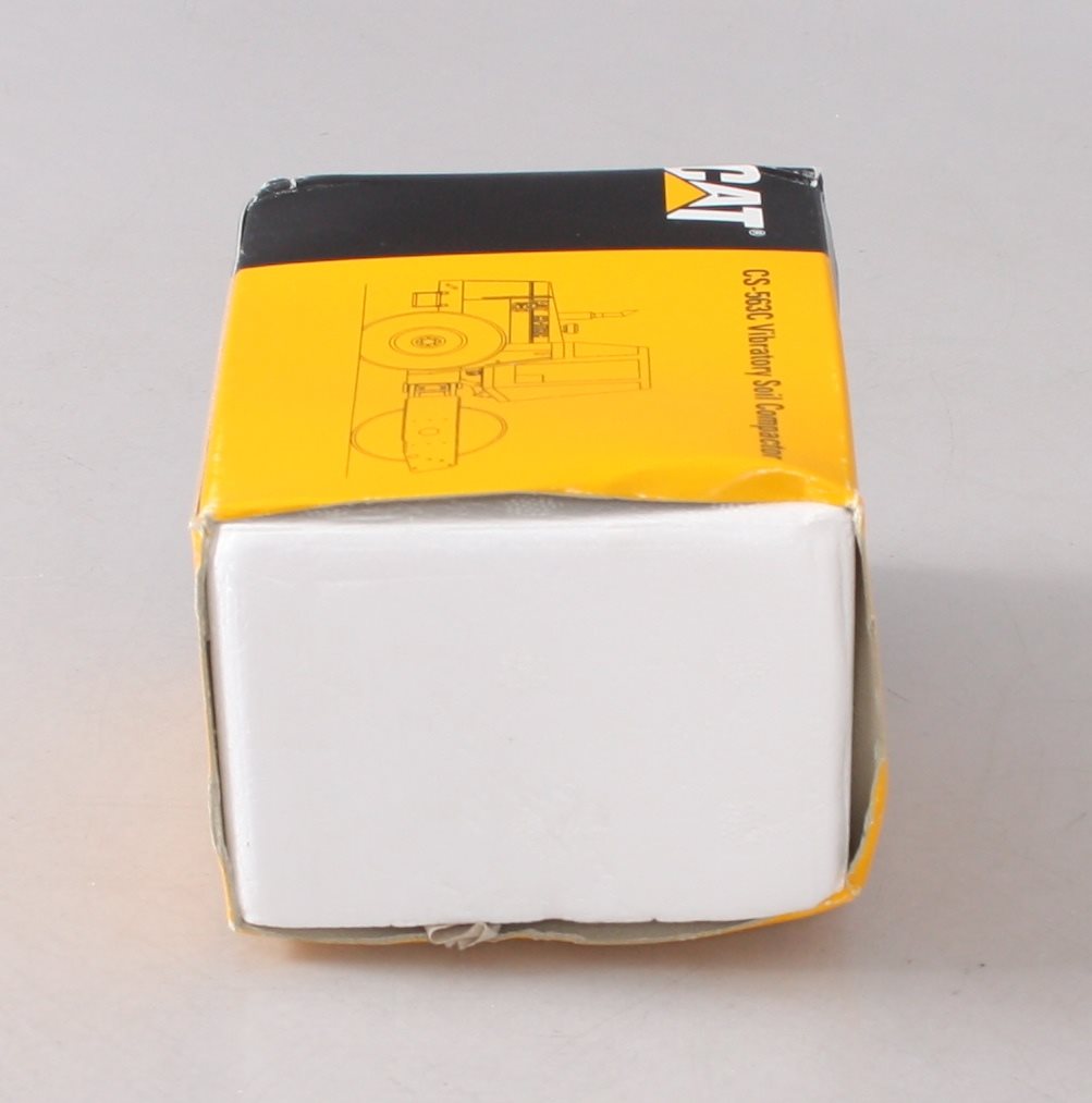NZG 4011 1:50 Caterpillar CS-563C Vibratory Soil Compactor LN/Box