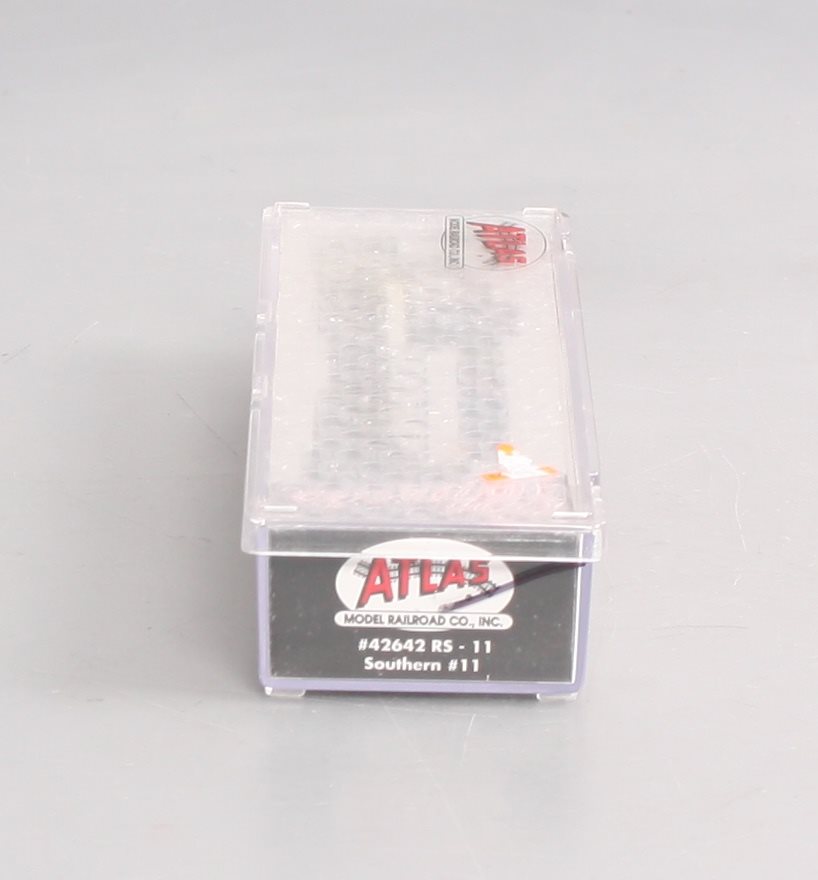Atlas 42642 N Scale Southern RS-11 Diesel Locomotive #11