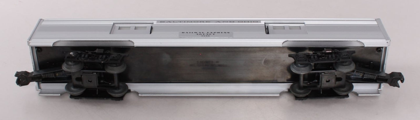 Williams 2530 O Scale Baltimore & Ohio 60' Streamlined REA Passenger Car EX