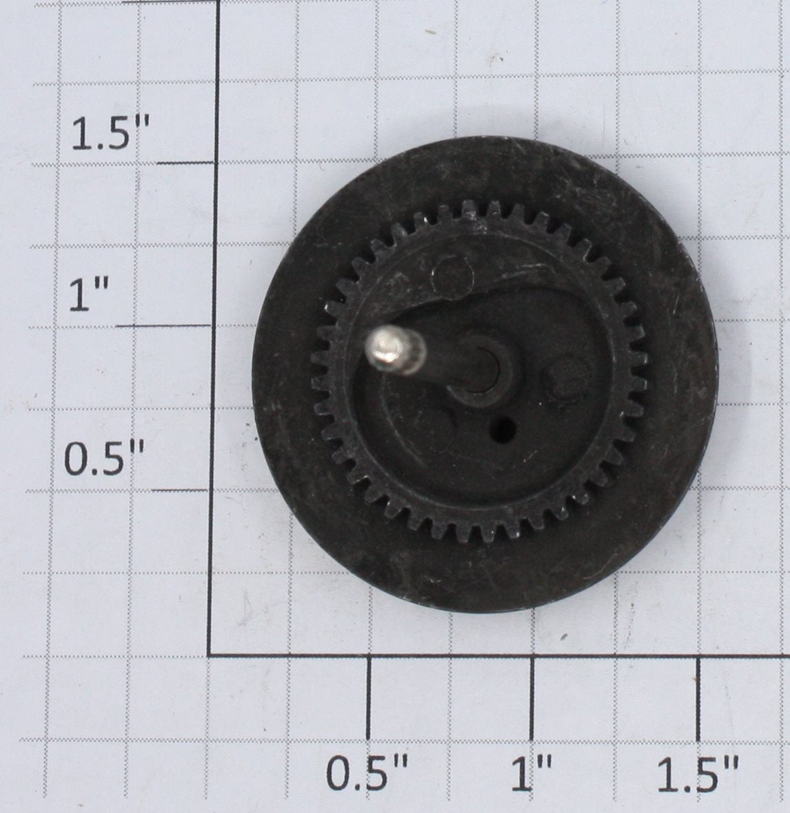 Lionel 2026M-8 Gear End Wheel and Axle