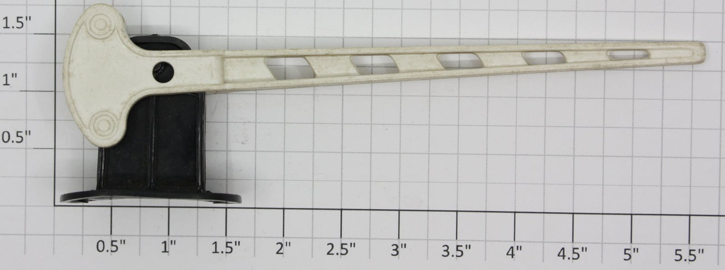 Lionel 100-1 Plastic Crossing Gate with Black Base
