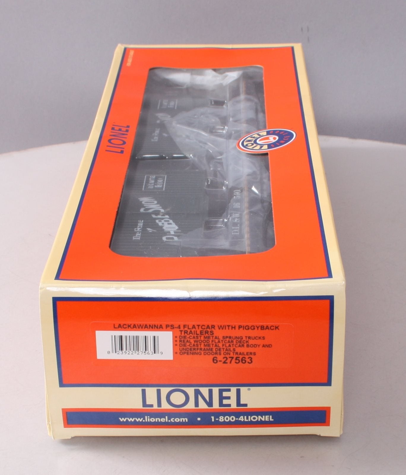 Lionel 6-27563 O Gauge Lackawanna Flatcar with Piggyback #16540