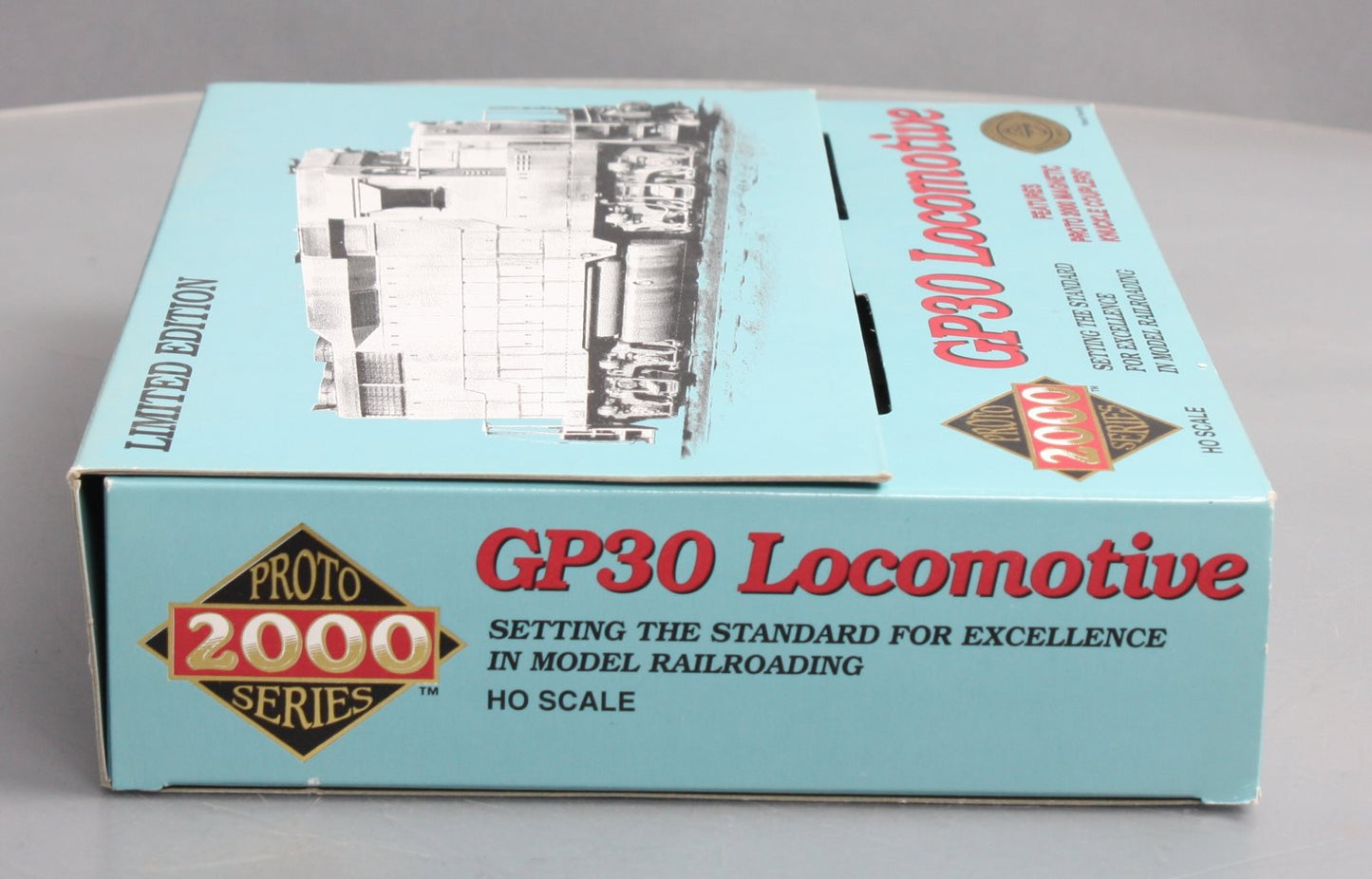 Proto 2000 21512 HO Baltimore & Ohio GP30 Diesel Locomotive #6944
