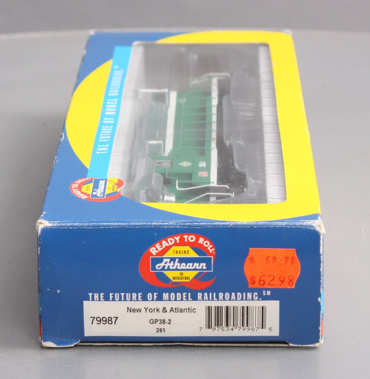 Athearn 79987 HO Scale New York & Atlantic GP38-2 Diesel Locomotive #261 LN/Box