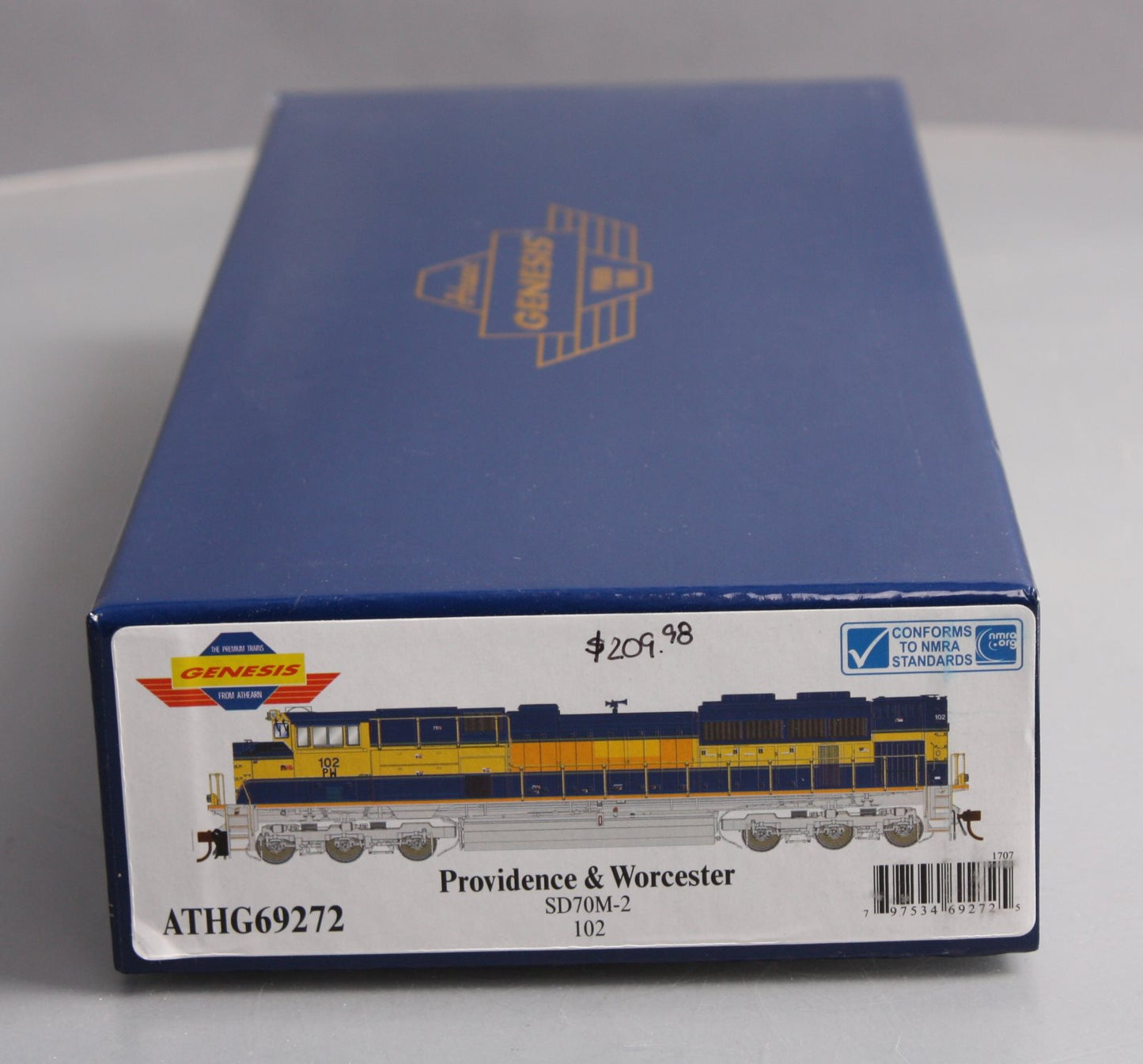 Athearn G69272 HO Scale Providence & Worcester SD70M-2 Diesel Engine #102